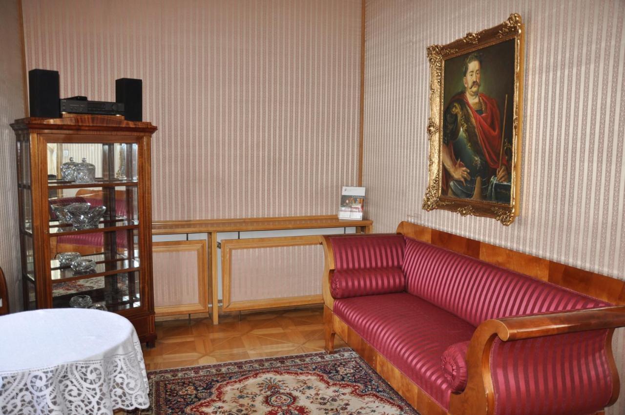 Hotel Zamek Pultusk Dom Polonii Esterno foto