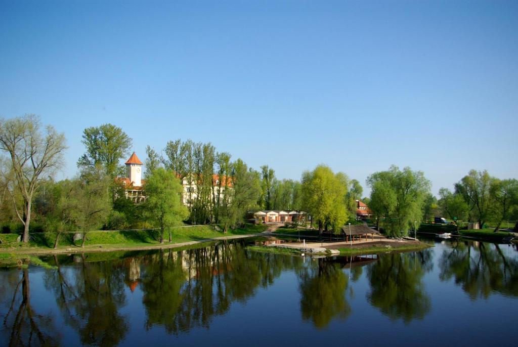 Hotel Zamek Pultusk Dom Polonii Esterno foto