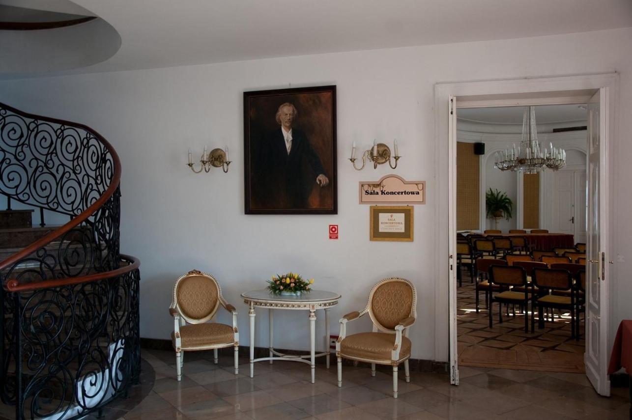 Hotel Zamek Pultusk Dom Polonii Esterno foto