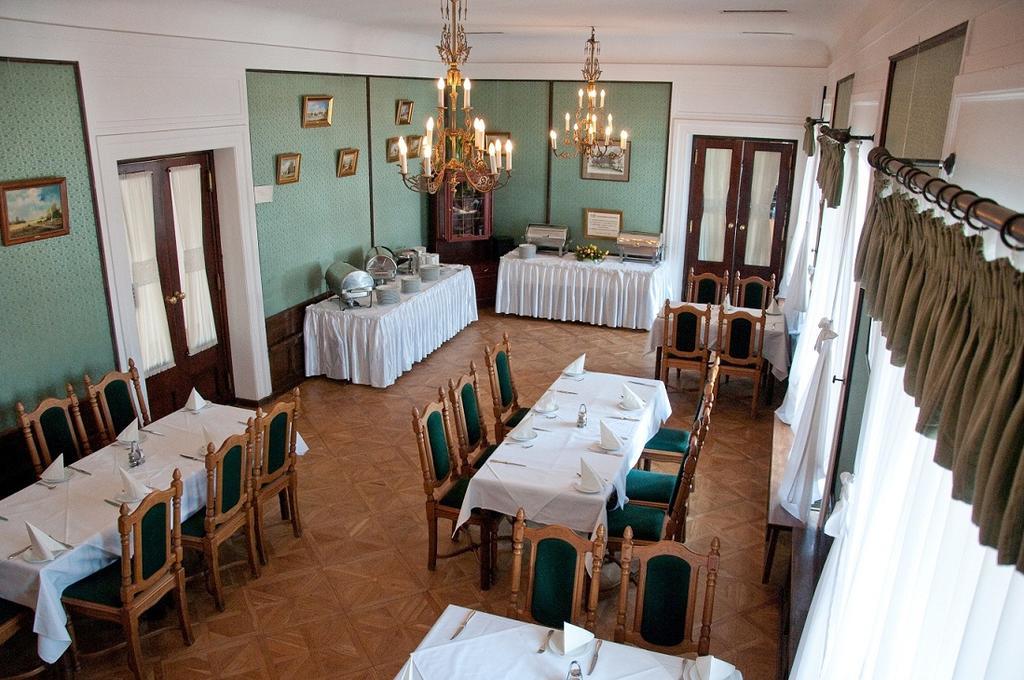 Hotel Zamek Pultusk Dom Polonii Esterno foto