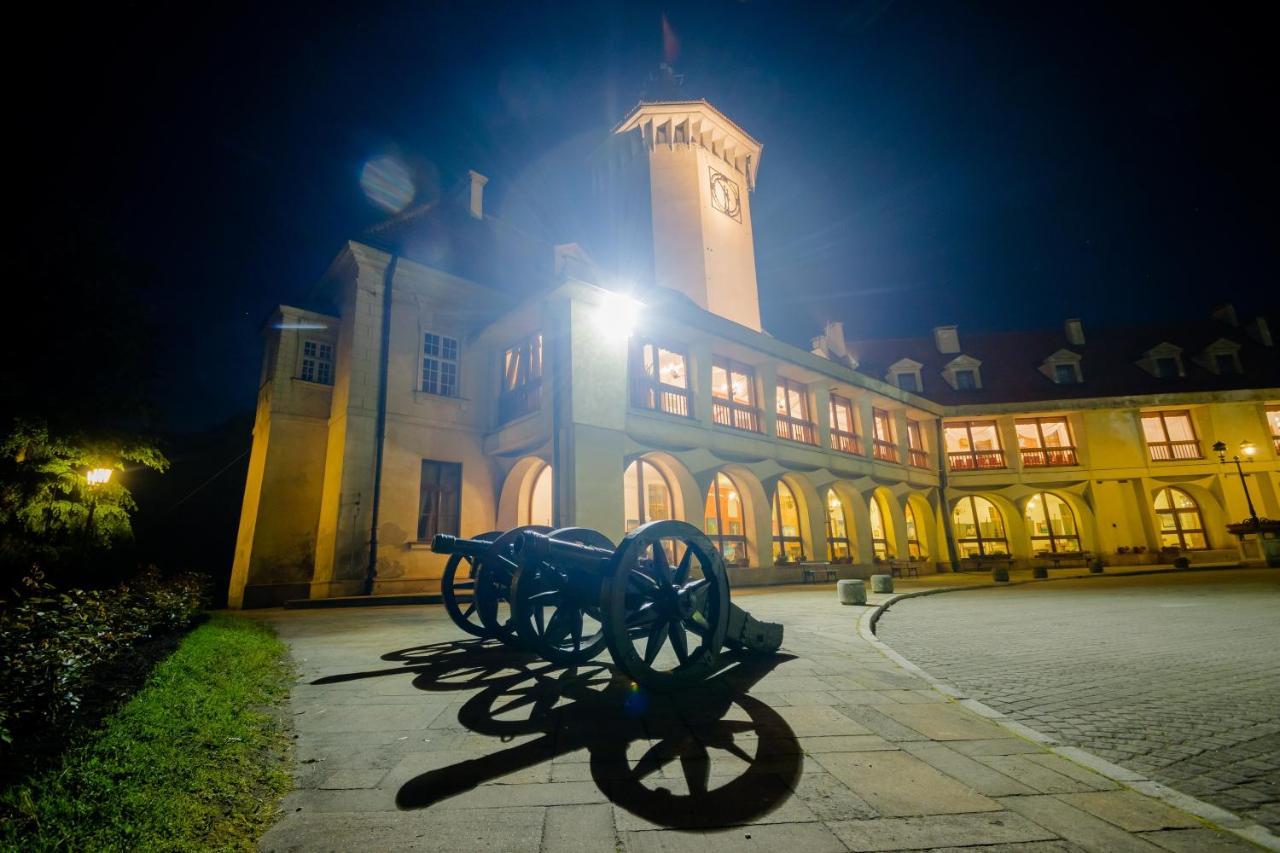 Hotel Zamek Pultusk Dom Polonii Esterno foto
