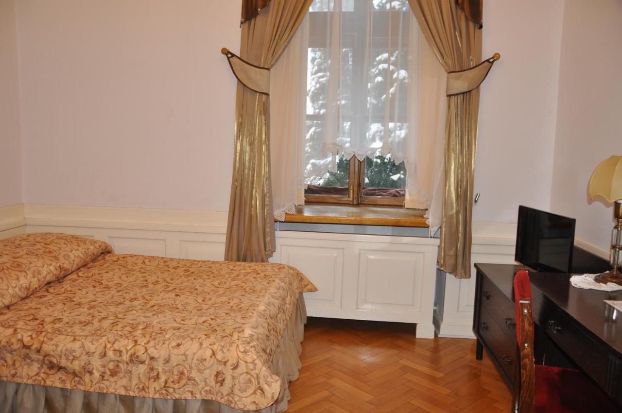 Hotel Zamek Pultusk Dom Polonii Esterno foto