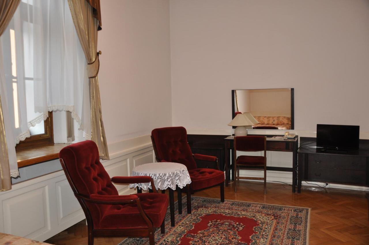 Hotel Zamek Pultusk Dom Polonii Esterno foto