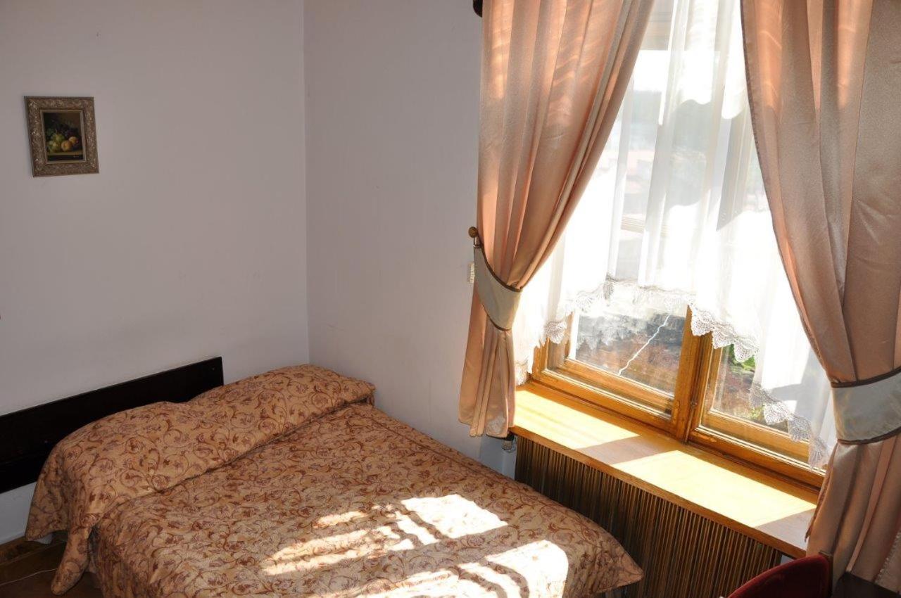 Hotel Zamek Pultusk Dom Polonii Esterno foto